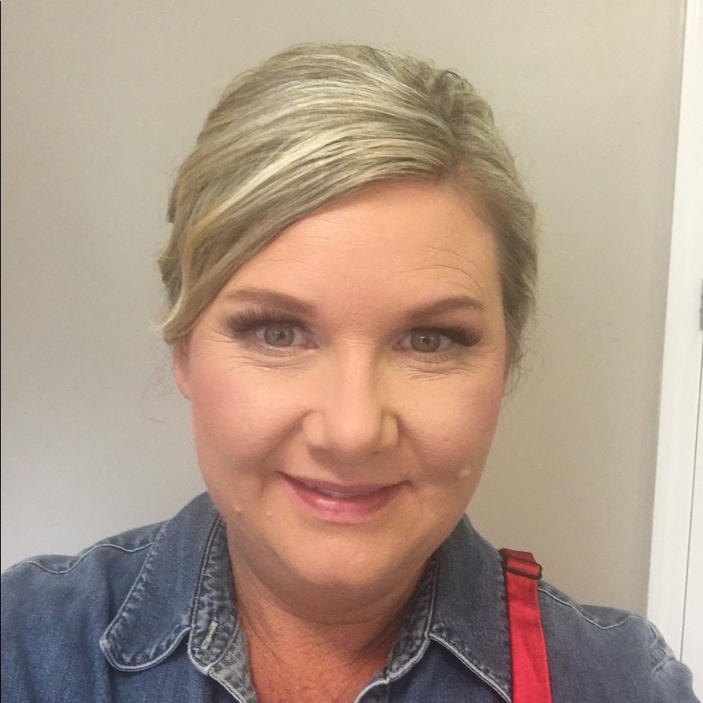 Meet your Posher, Kelley